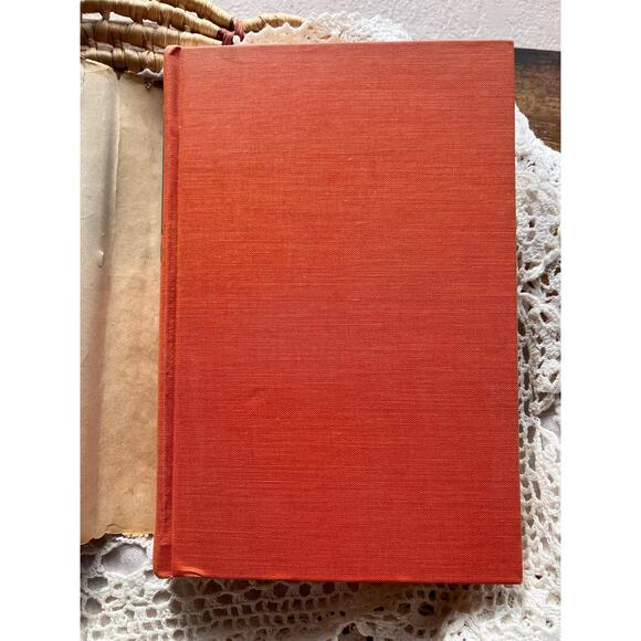 1948 Kissing Kin by Elswyth Thane | Vintage Peoples Book Club - Picture 3 of 6